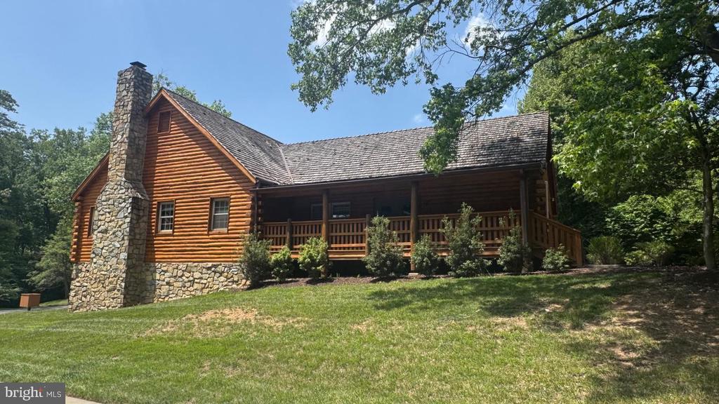 5726 OAK FERN COURT