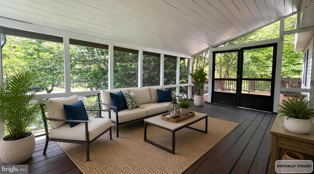 5726 OAK FERN COURT