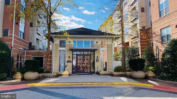 9480 VIRGINIA CENTER BOULEVARD Unit: 12