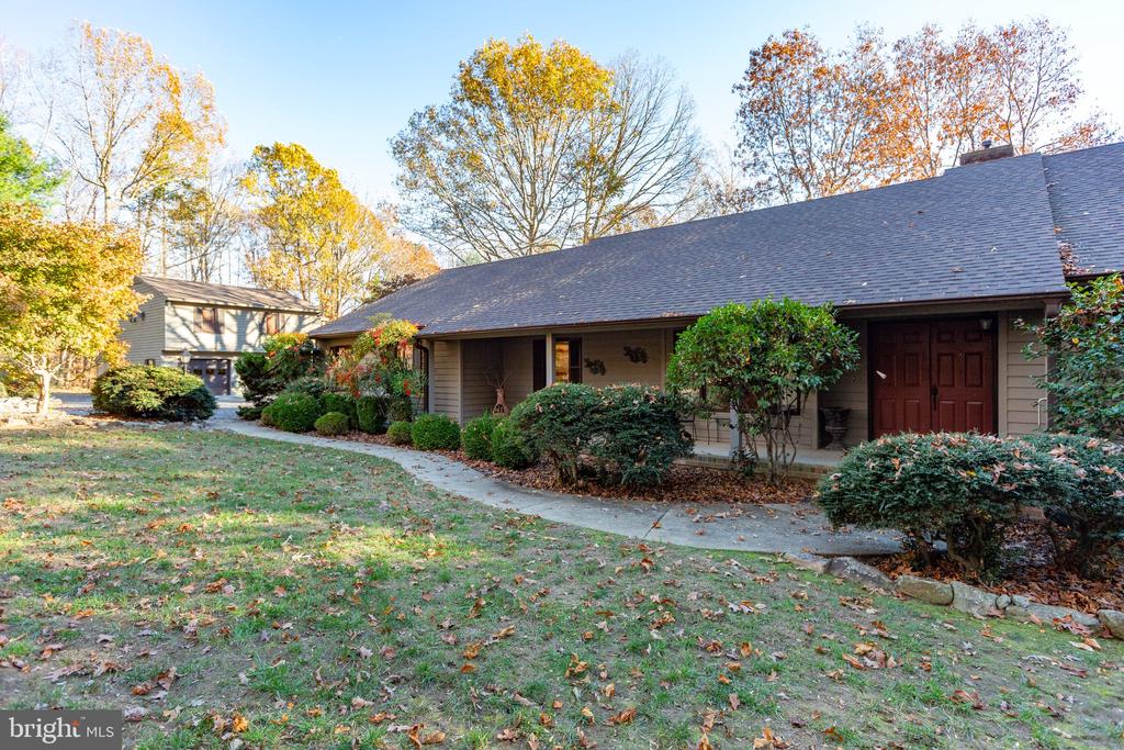 14445 KINGS GRANT LANE