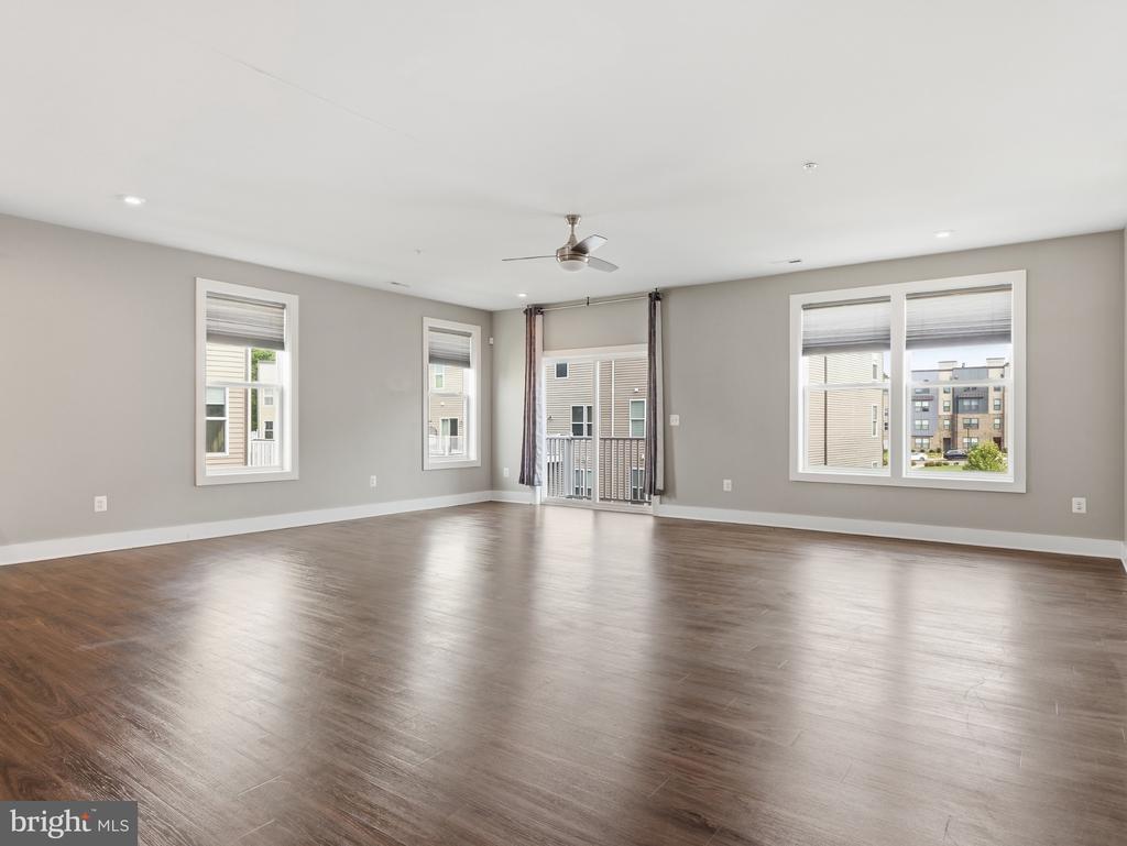 2626 LASSEN WALK Unit: B
