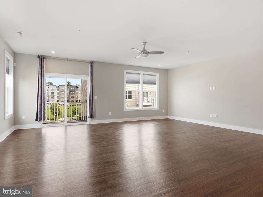 2626 LASSEN WALK Unit: B