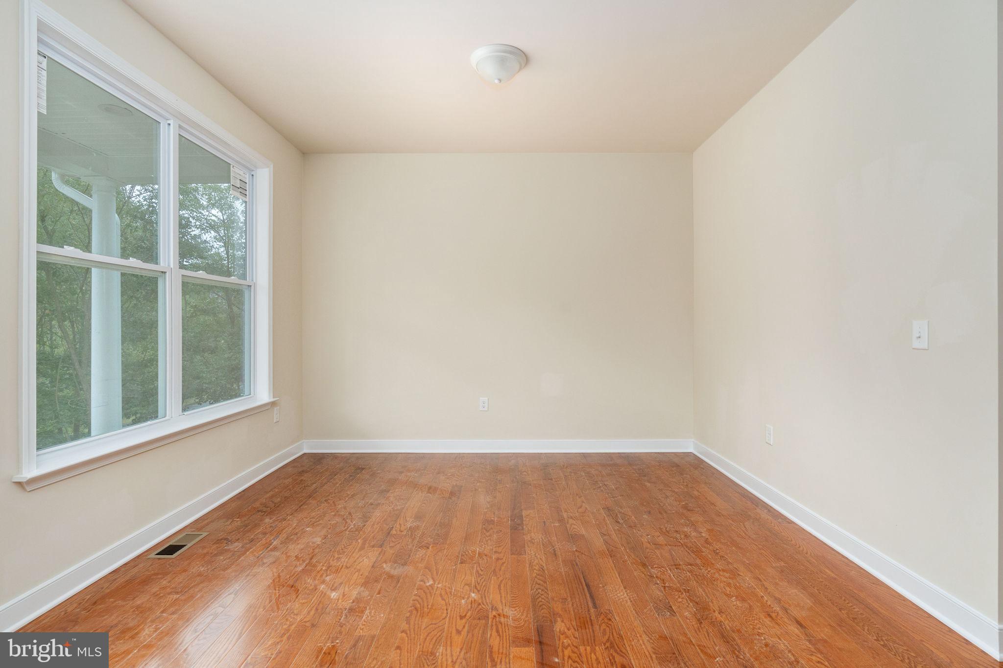 8861 SAGE CT