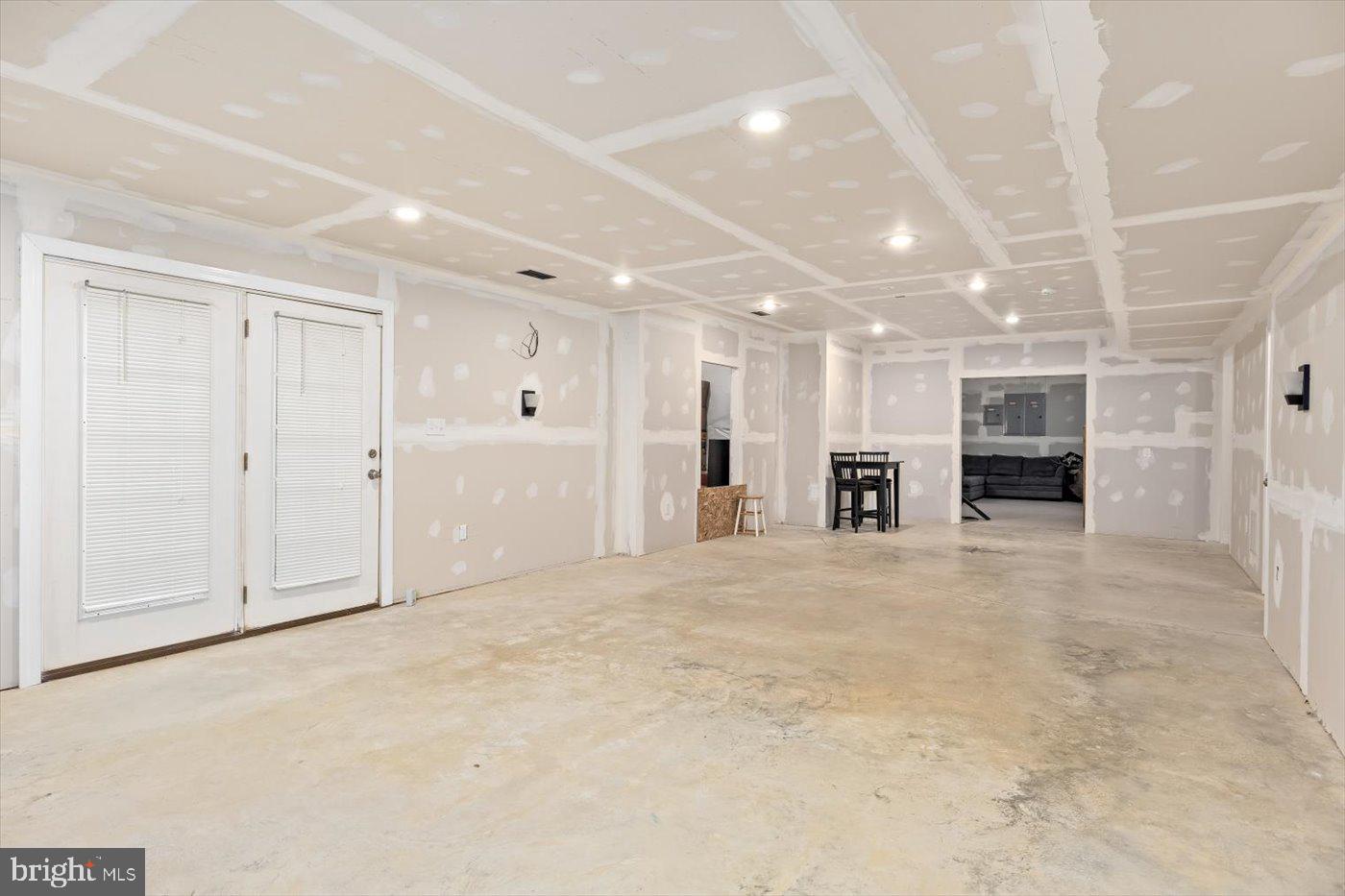 6461 WINSTON PLACE