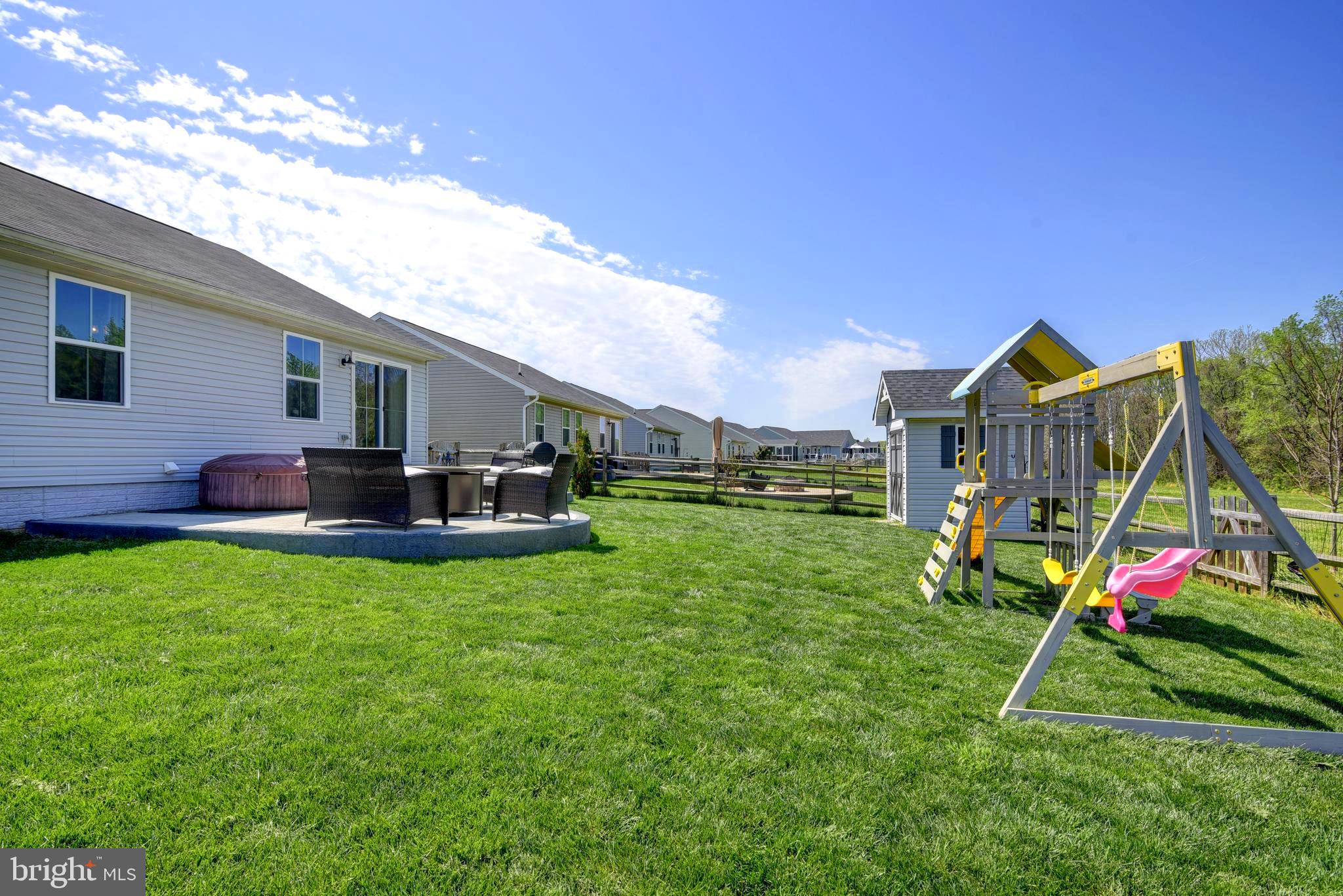 11290 EMERALD DRIVE