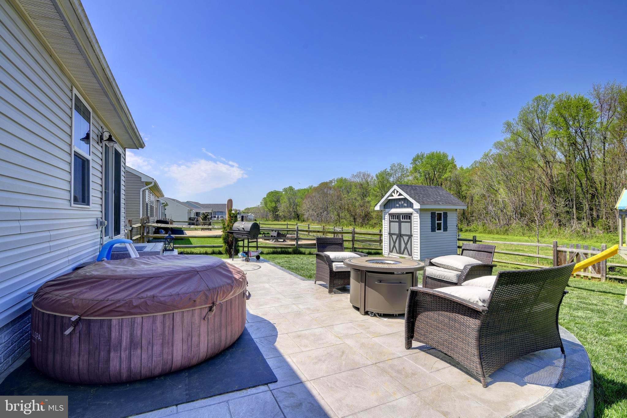 11290 EMERALD DRIVE
