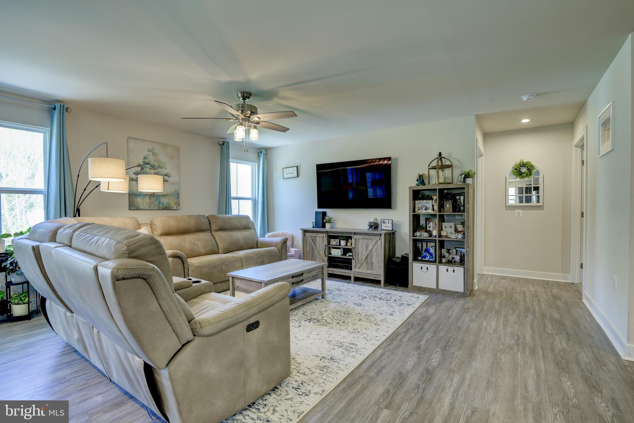 11290 EMERALD DRIVE