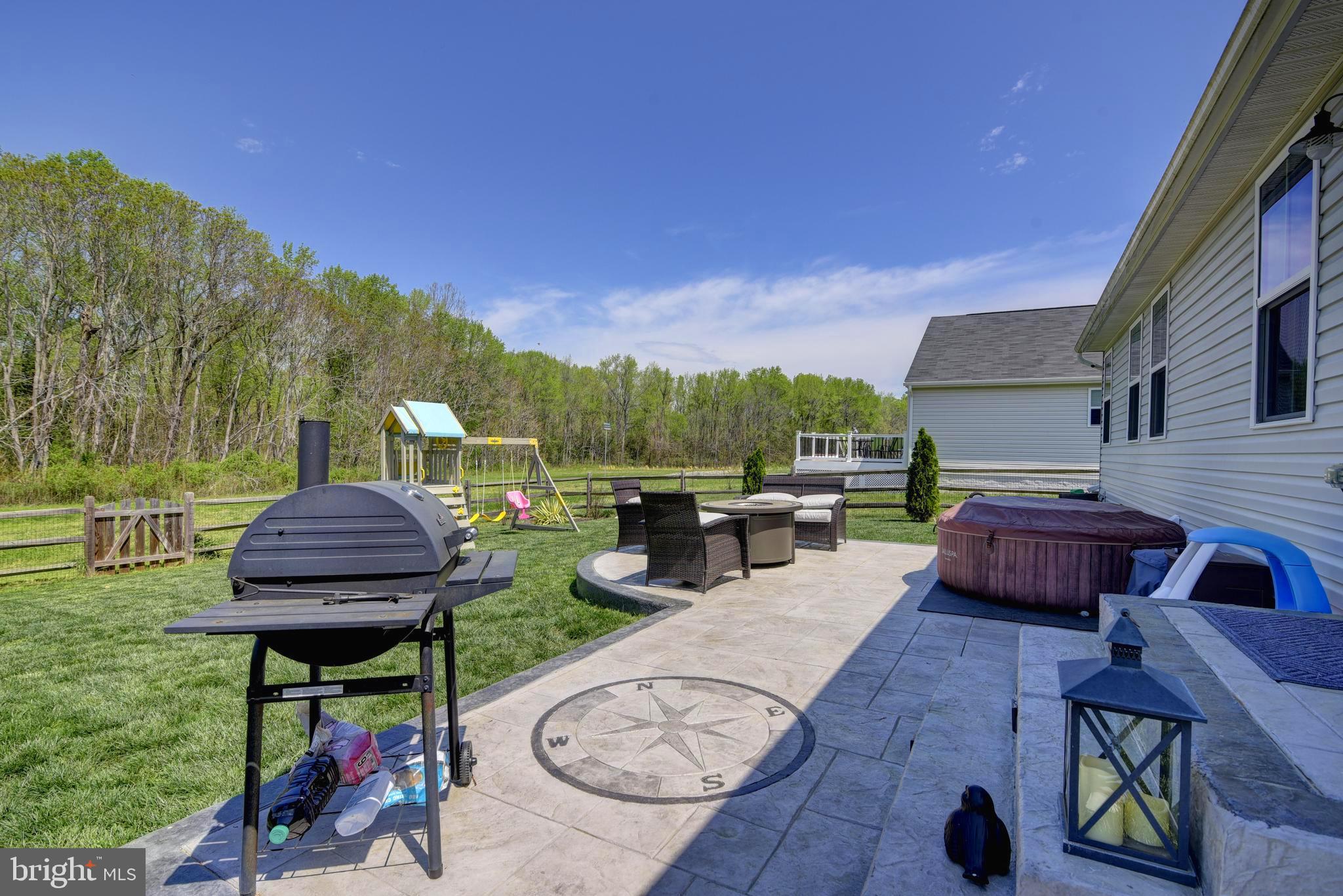 11290 EMERALD DRIVE