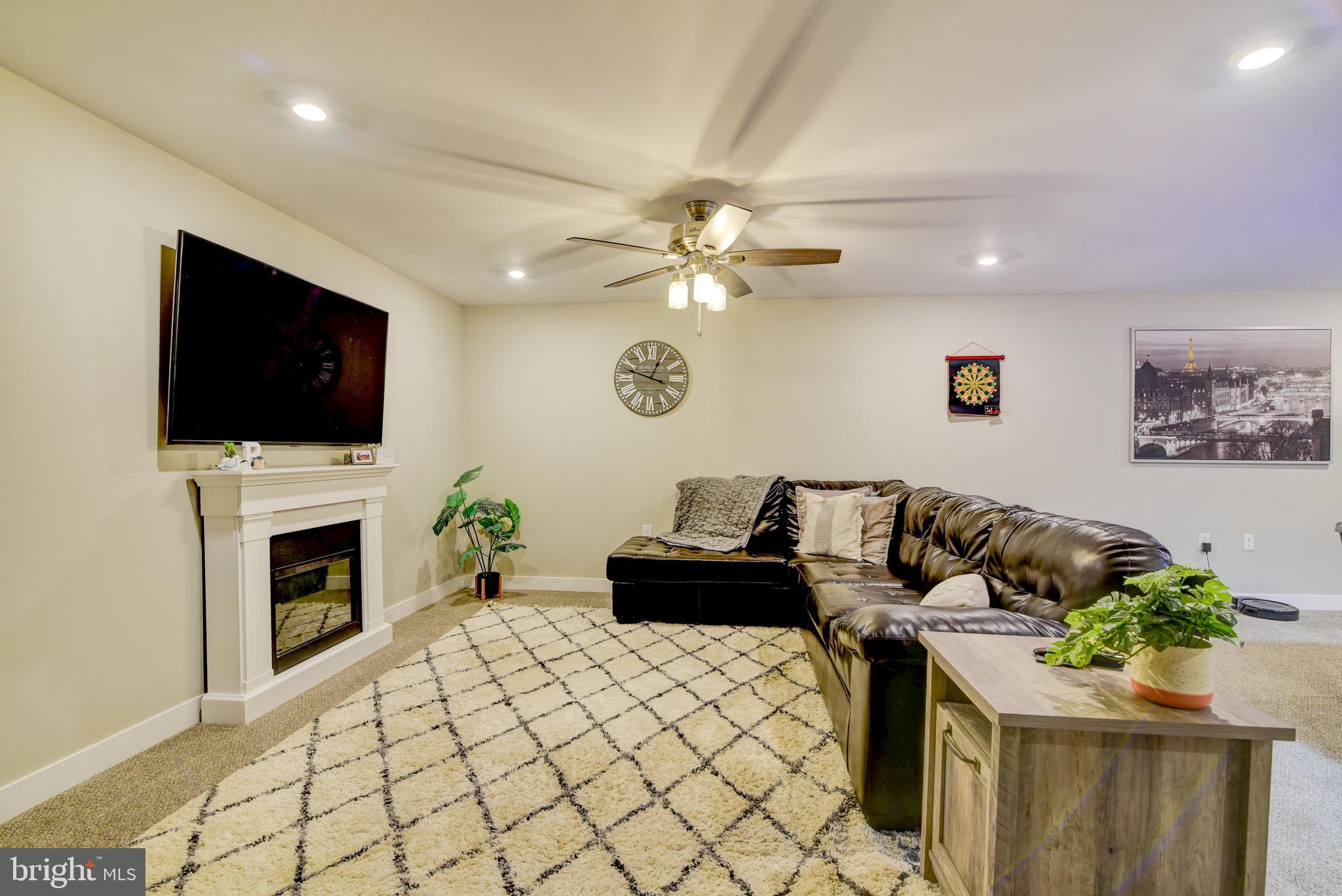 11290 EMERALD DRIVE