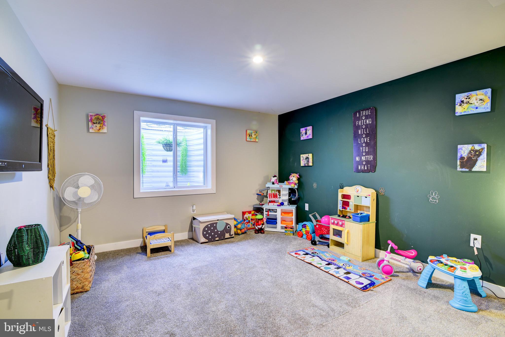 11290 EMERALD DRIVE