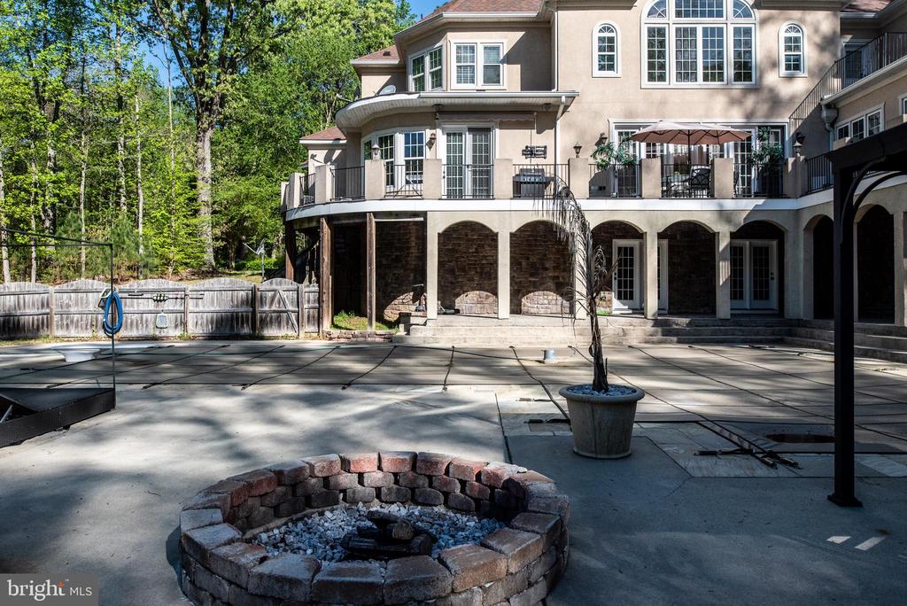 11092 CALEDON ROAD