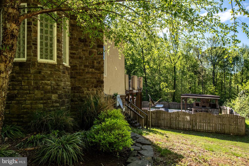 11092 CALEDON ROAD