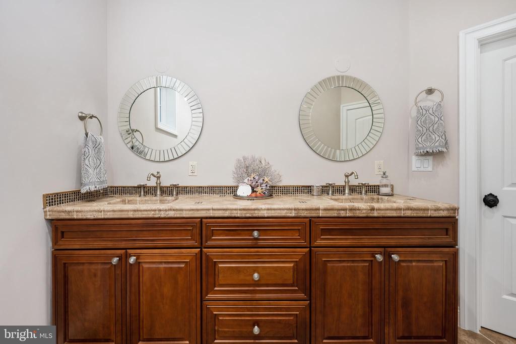 11092 CALEDON ROAD