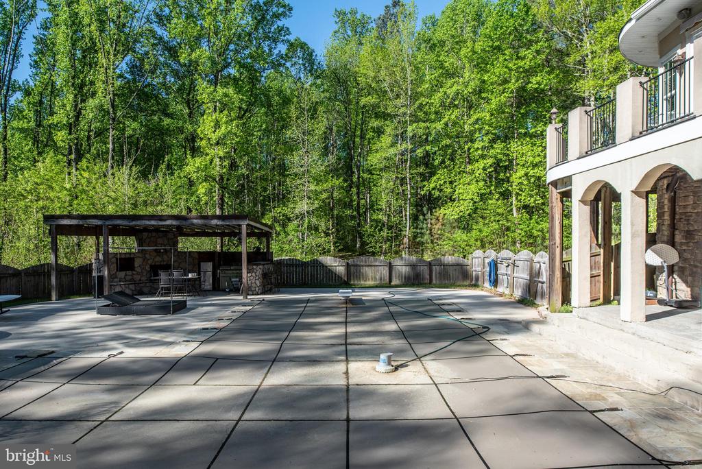 11092 CALEDON ROAD
