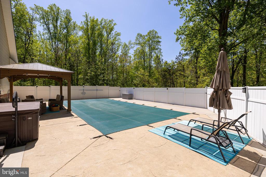 14407 DAVIS DRIVE