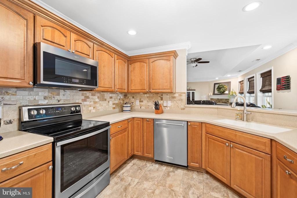 14407 DAVIS DRIVE