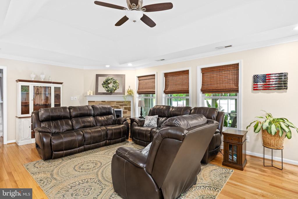 14407 DAVIS DRIVE