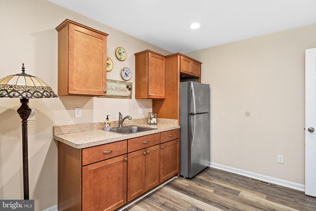 14407 DAVIS DRIVE
