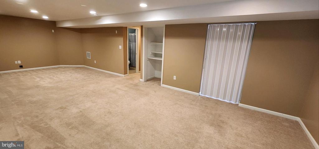 8295 FAIRBANKS COURT