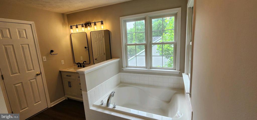 8295 FAIRBANKS COURT