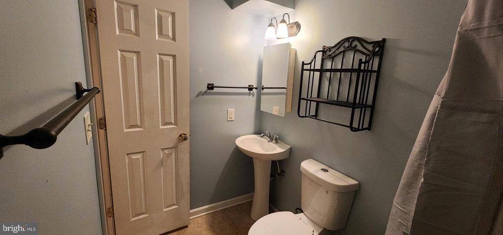 8295 FAIRBANKS COURT