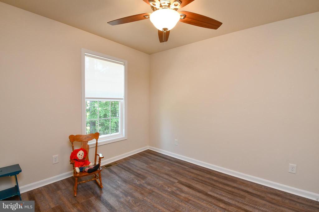 8207 BUCKTHORNE RUN