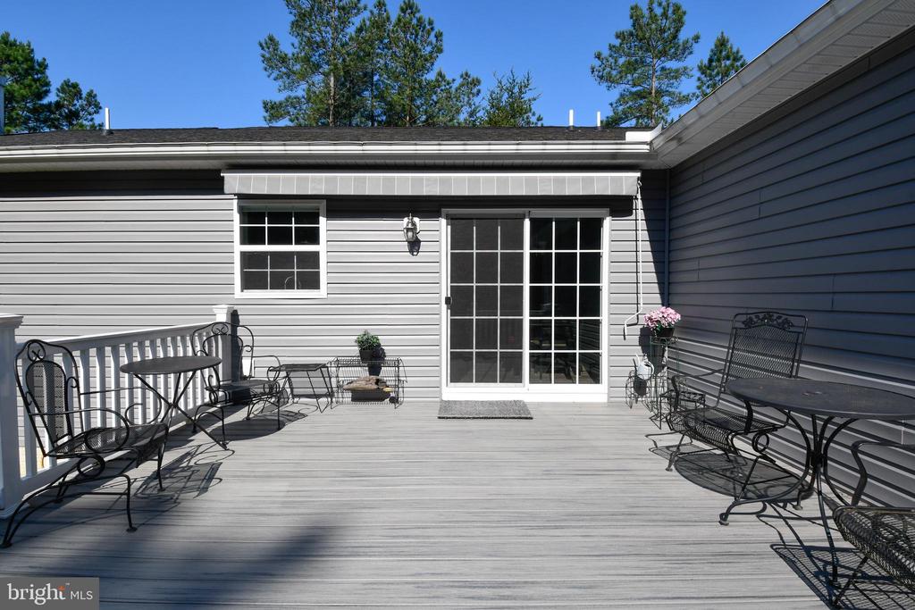 8207 BUCKTHORNE RUN