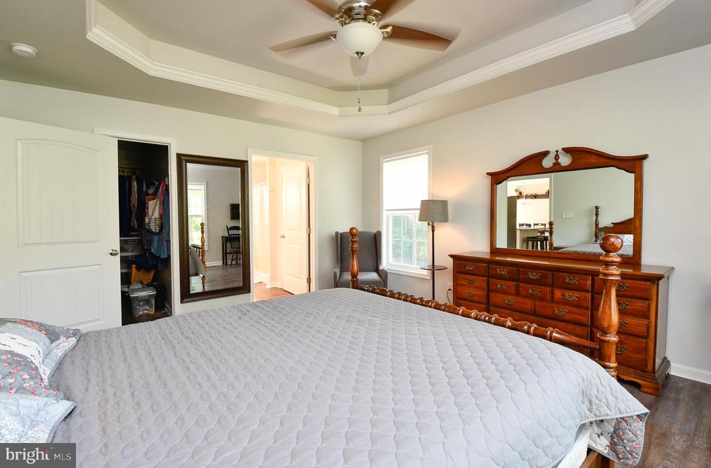 8207 BUCKTHORNE RUN
