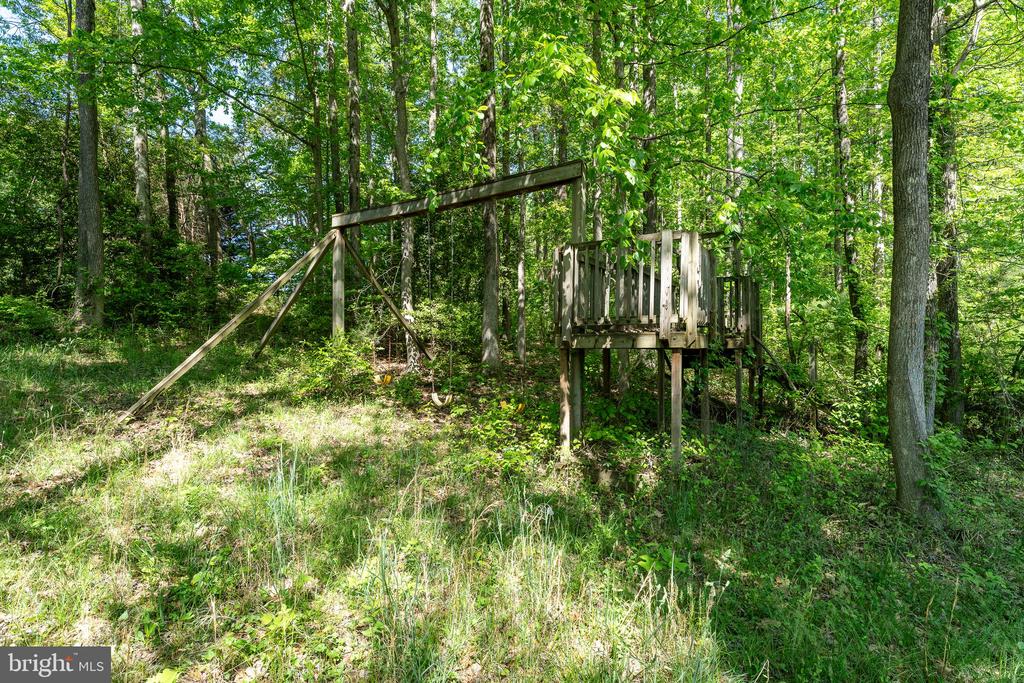 13315 ROUND HILL ROAD
