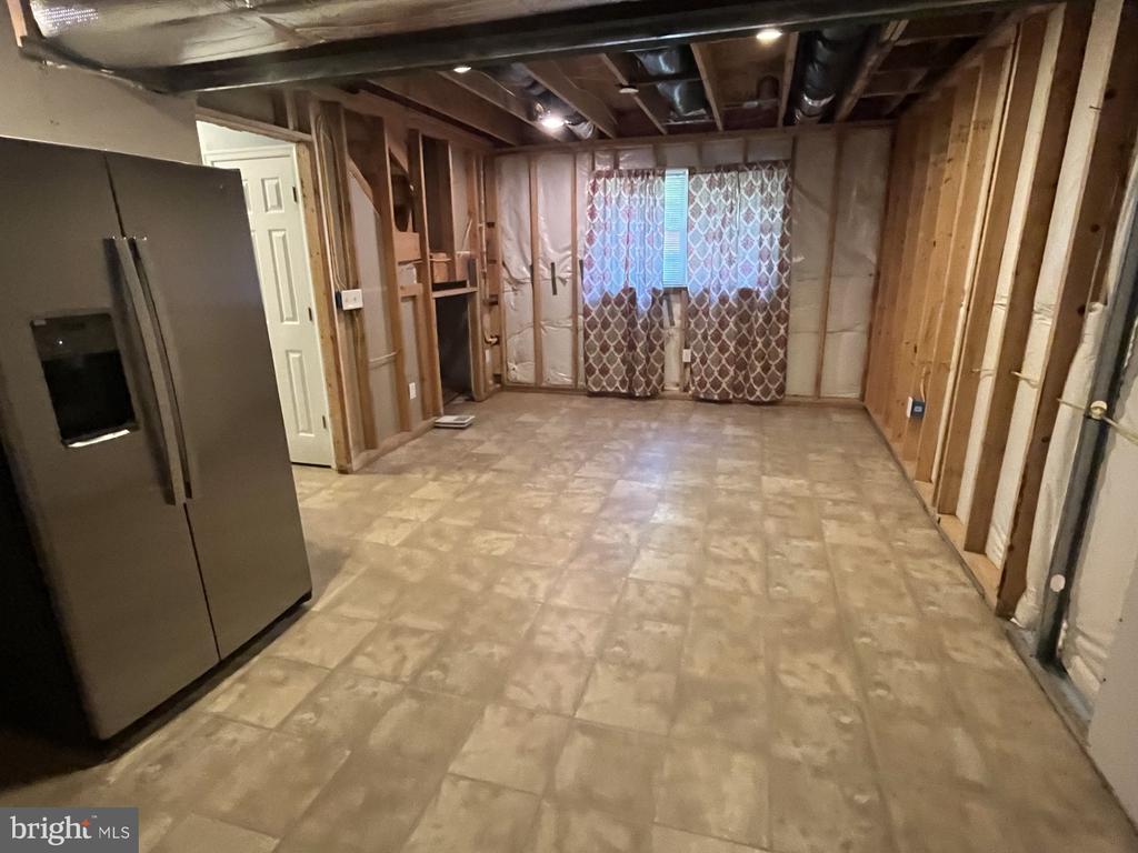 1136 GARNER DRIVE