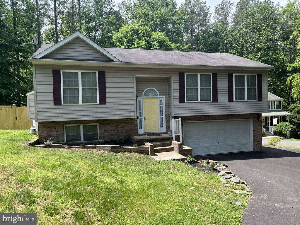 1136 GARNER DRIVE