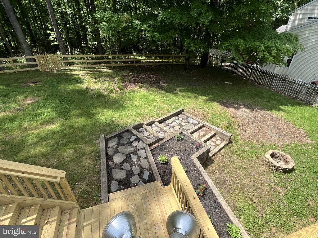 1136 GARNER DRIVE