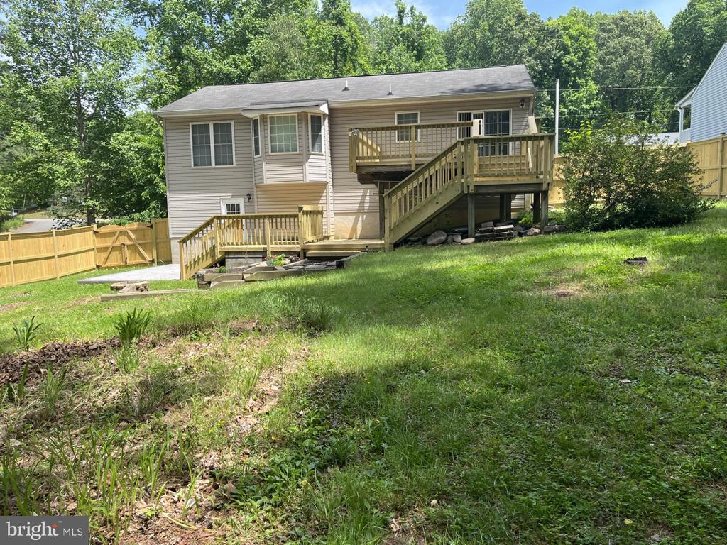1136 GARNER DRIVE