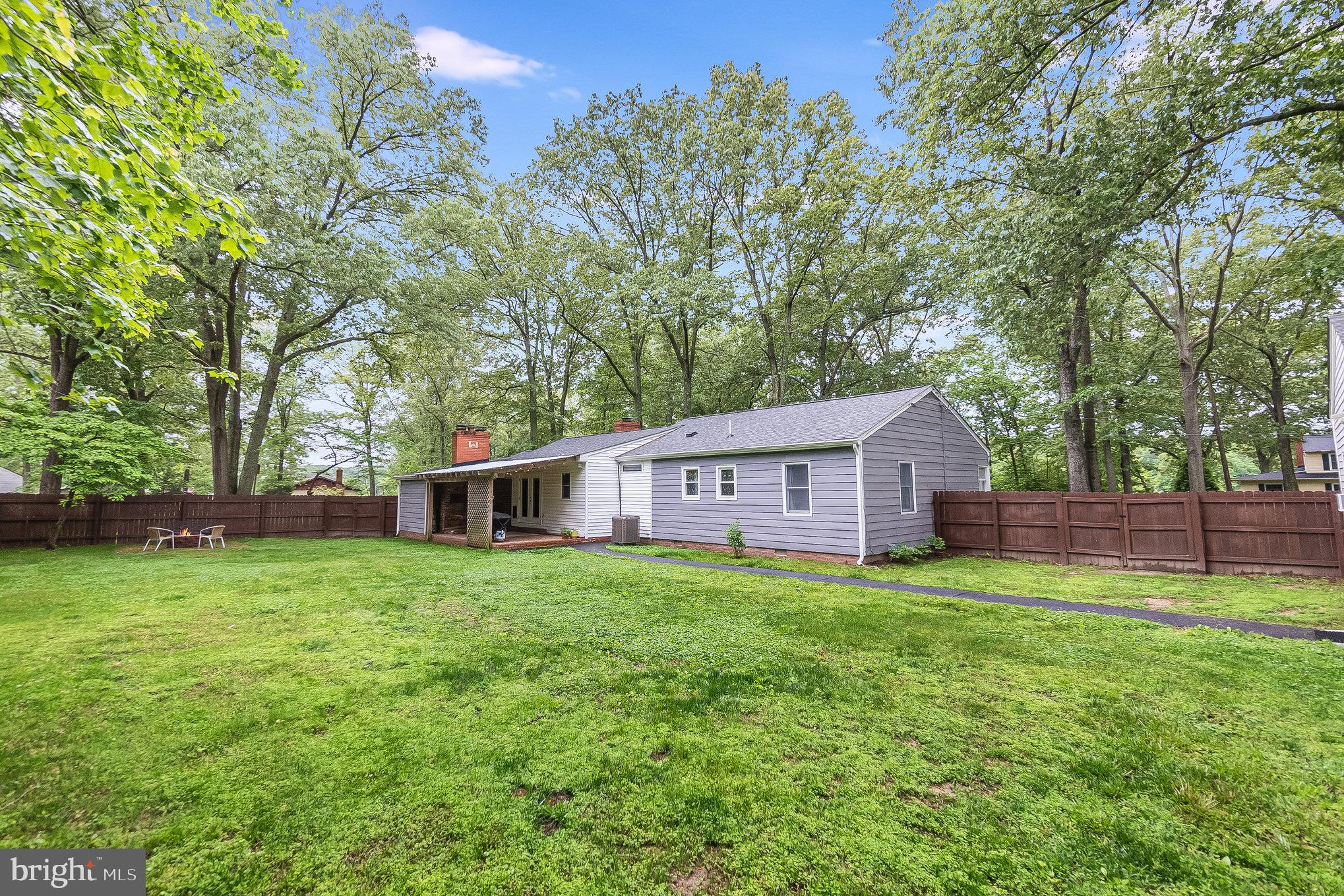 5327 N WILLIAMS CREEK DRIVE