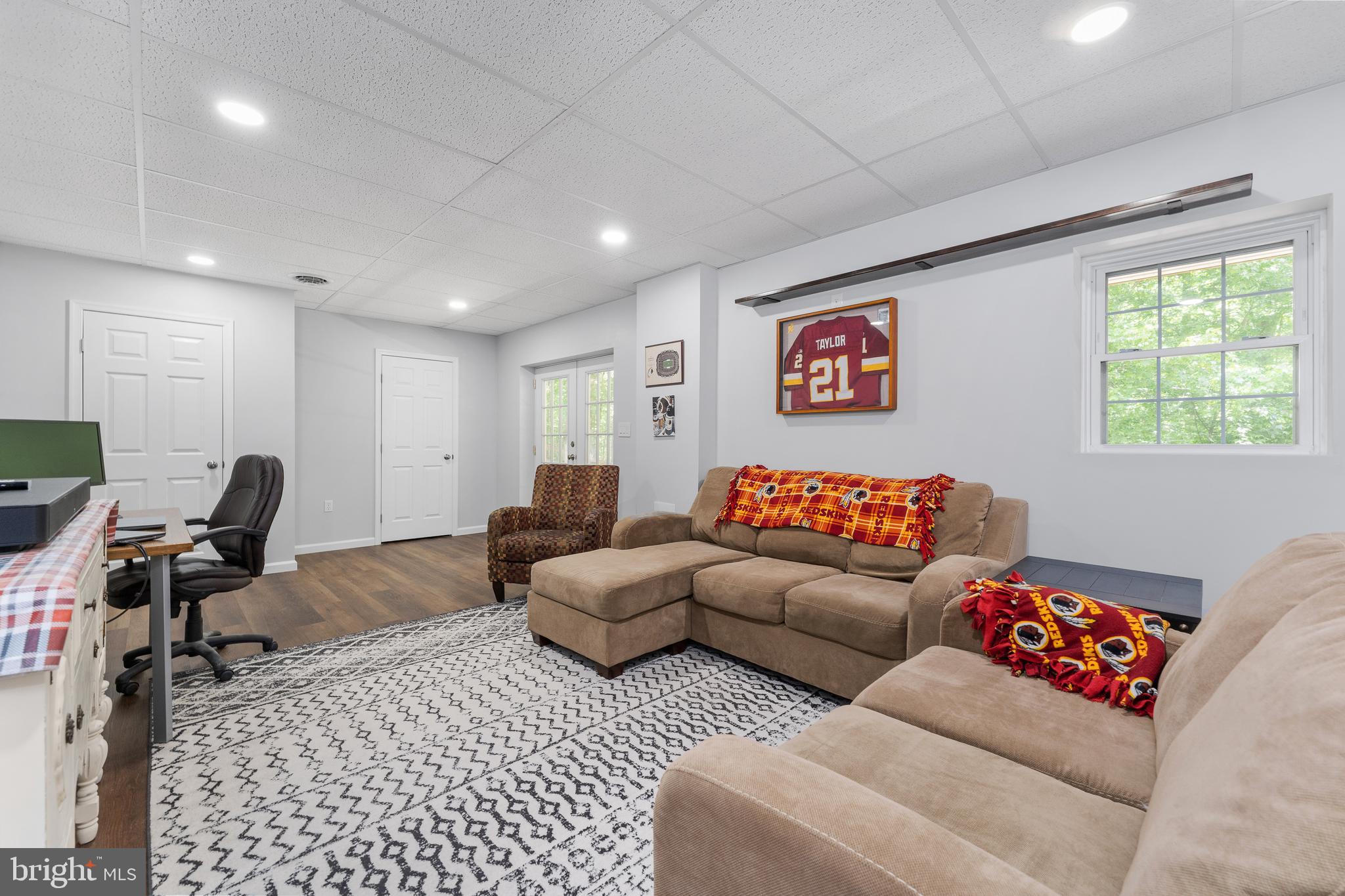 8231 REAGAN DRIVE
