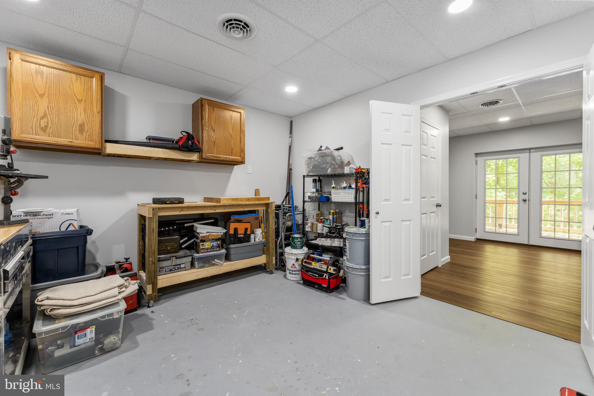 8231 REAGAN DRIVE