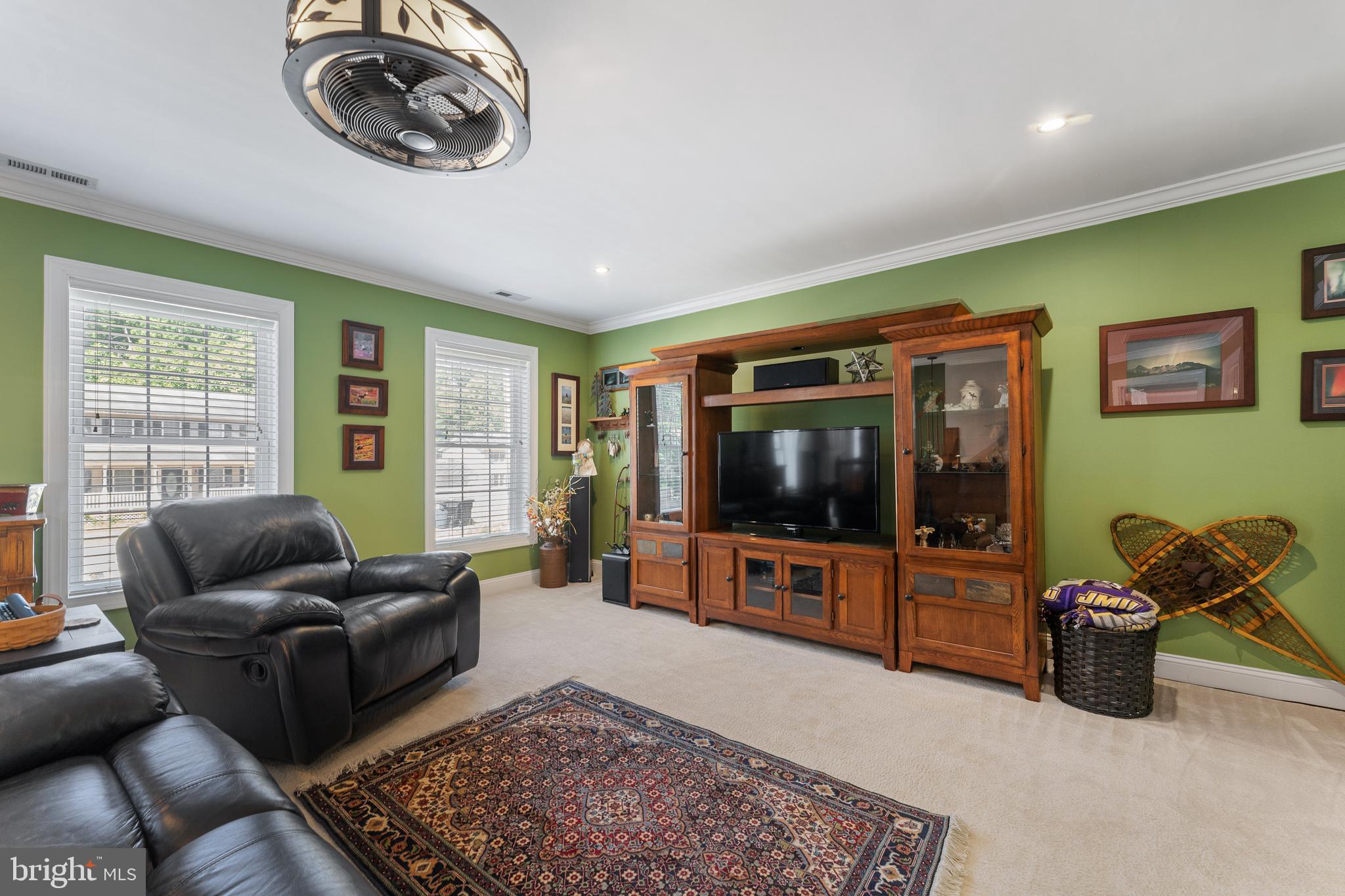 8231 REAGAN DRIVE