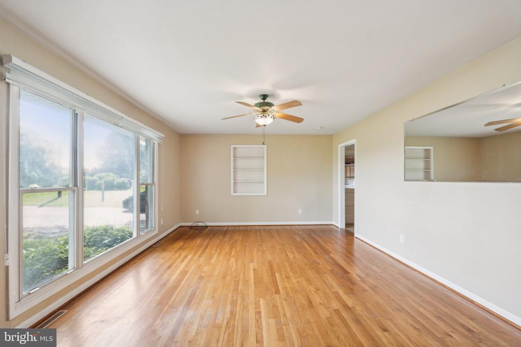 8384 WILLOW HILL ROAD