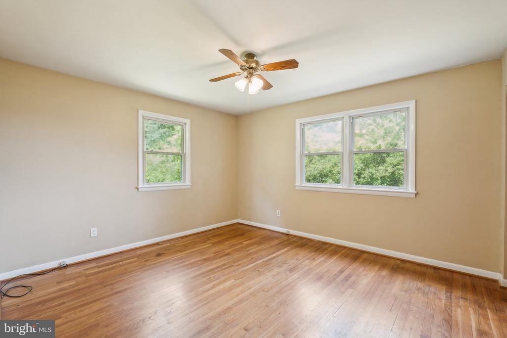 8384 WILLOW HILL ROAD