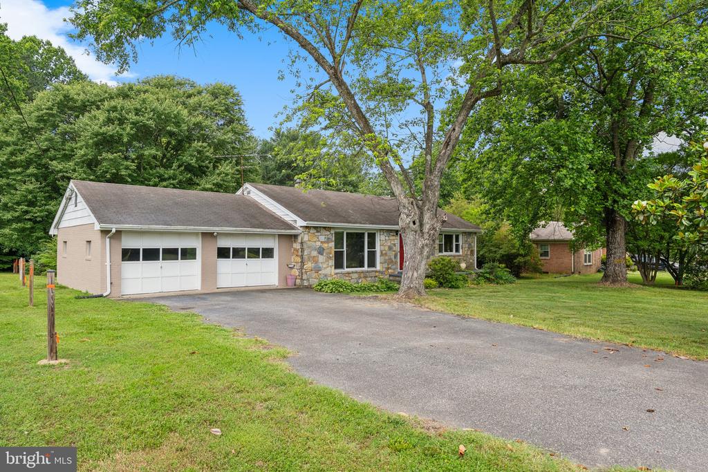 8384 WILLOW HILL ROAD