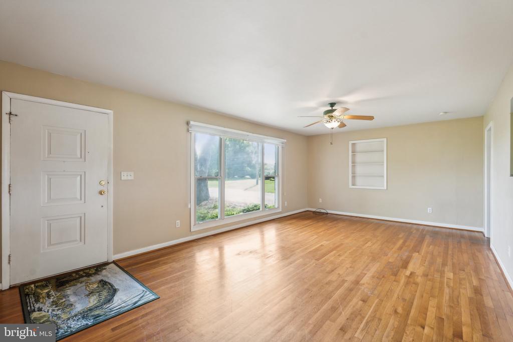 8384 WILLOW HILL ROAD