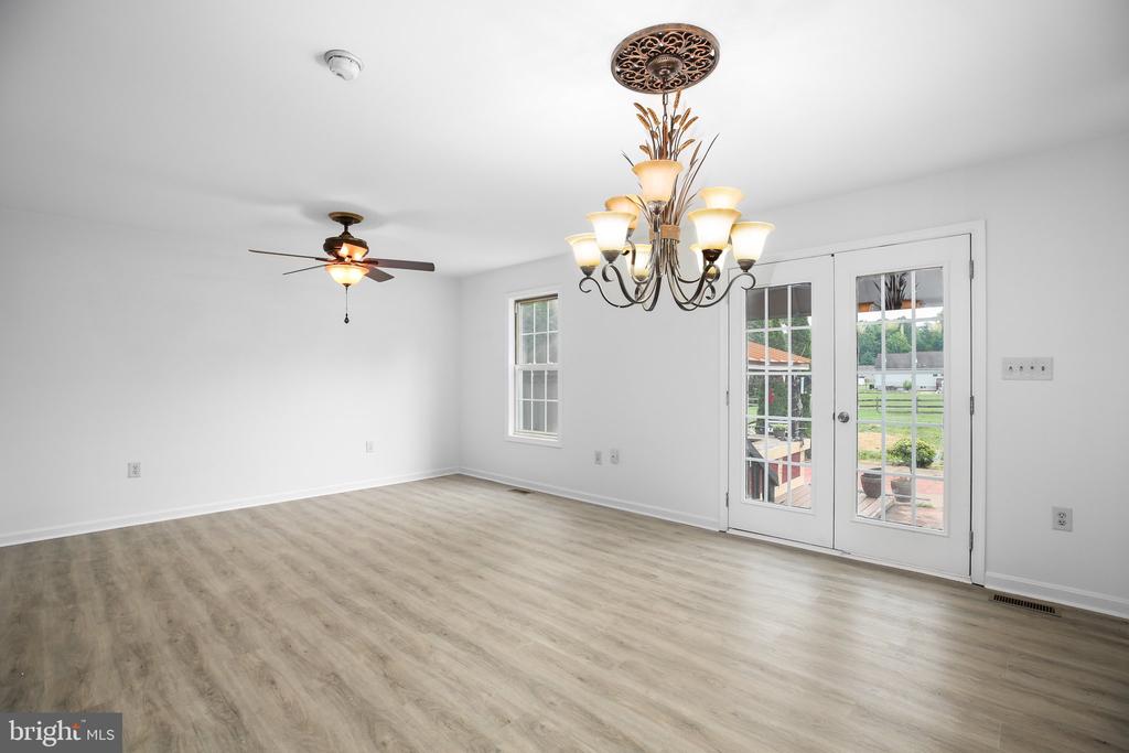 10429 HUTCHISON LANE