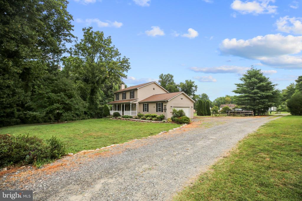 10429 HUTCHISON LANE