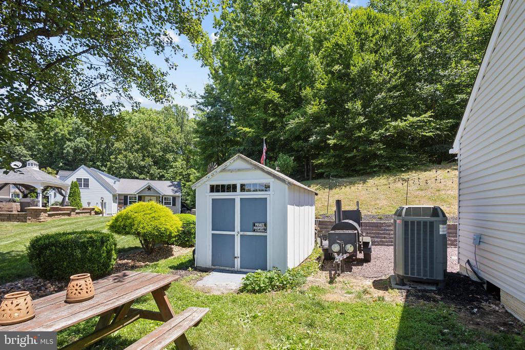 9165 CODY LANE