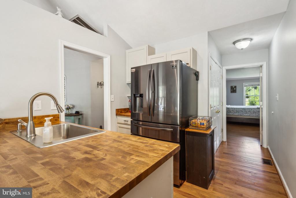 9165 CODY LANE