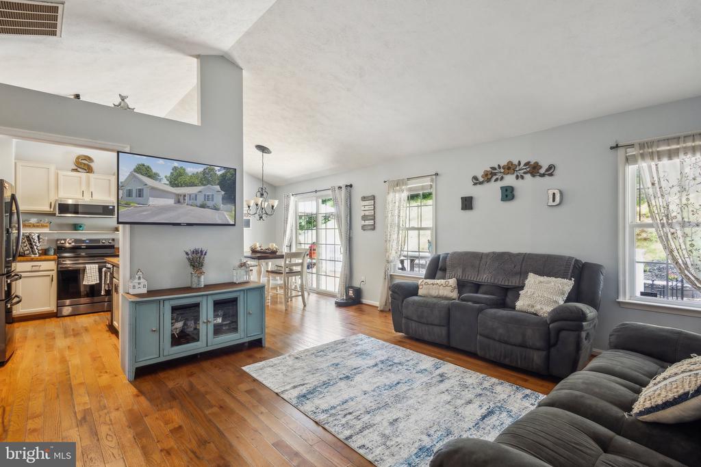 9165 CODY LANE
