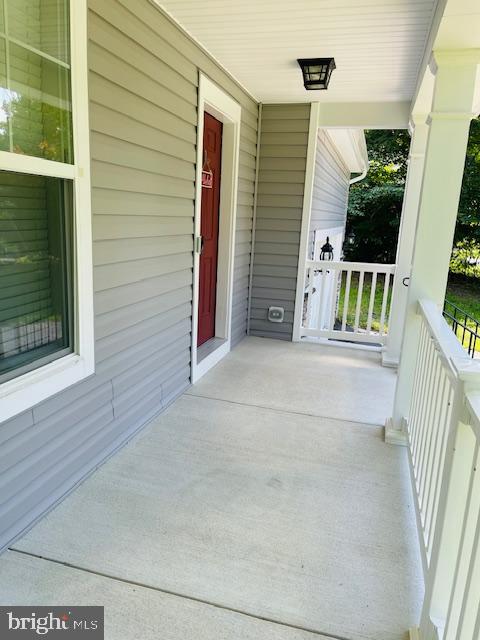 6088 HOBART CIRCLE