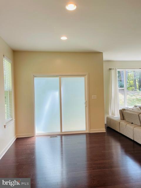 6088 HOBART CIRCLE