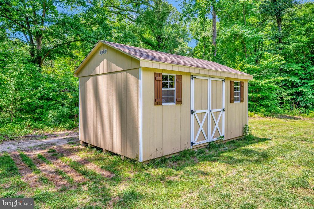 8448 PUMPKIN NECK ROAD