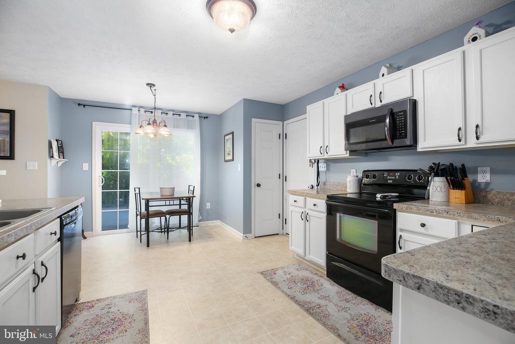8855 SHERMAN CIRCLE